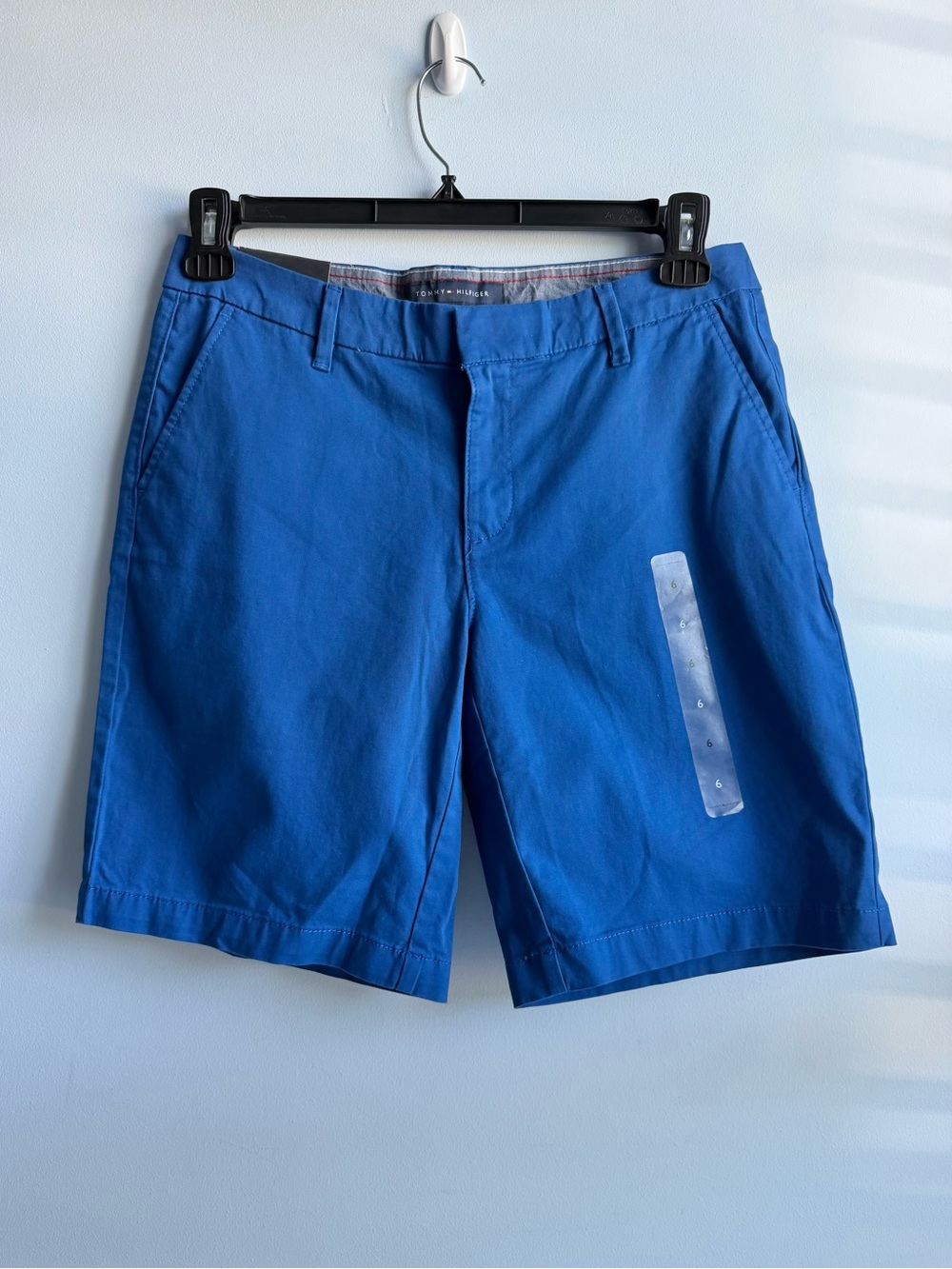 Tommy Hilfiger Women's Blue TH Flex Hollywood Bermuda Shorts Size 6
